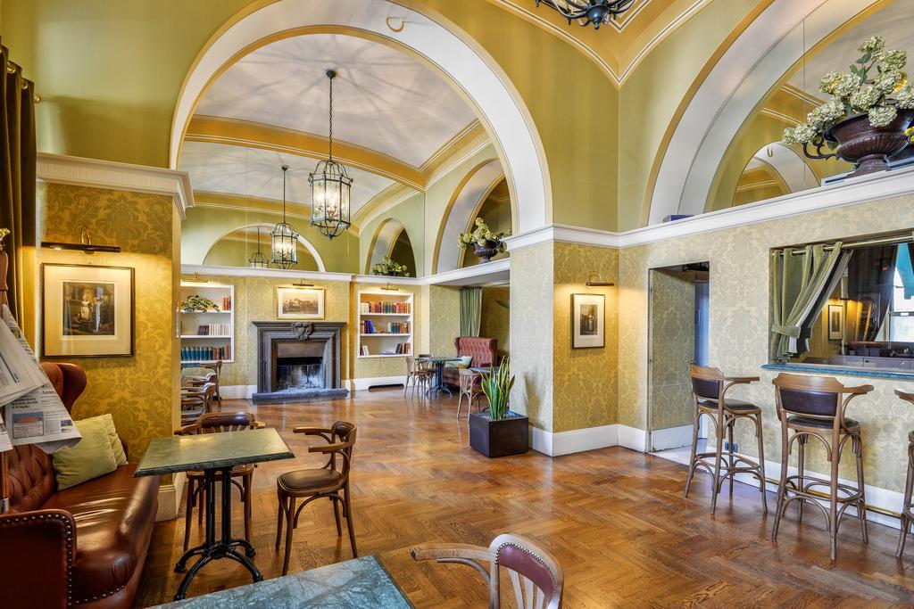 Albergo Alla Posta Trieste Esterno foto