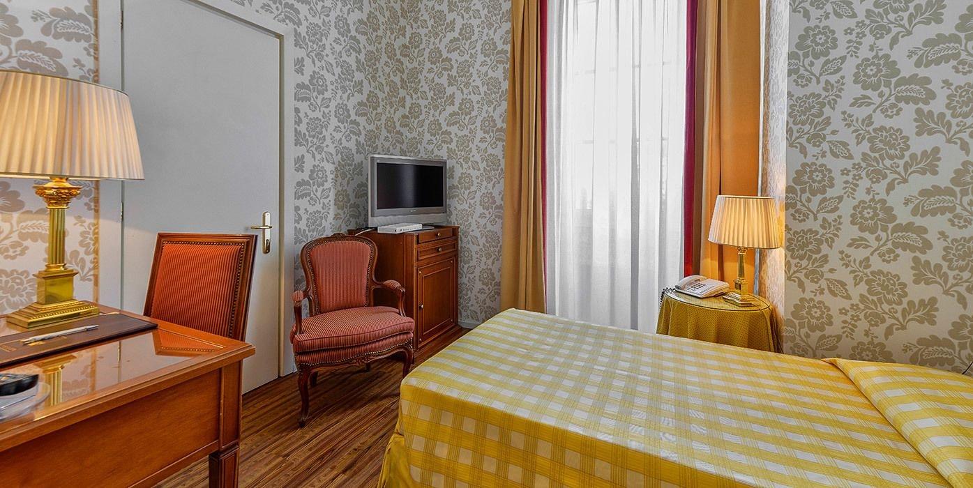Albergo Alla Posta Trieste Esterno foto