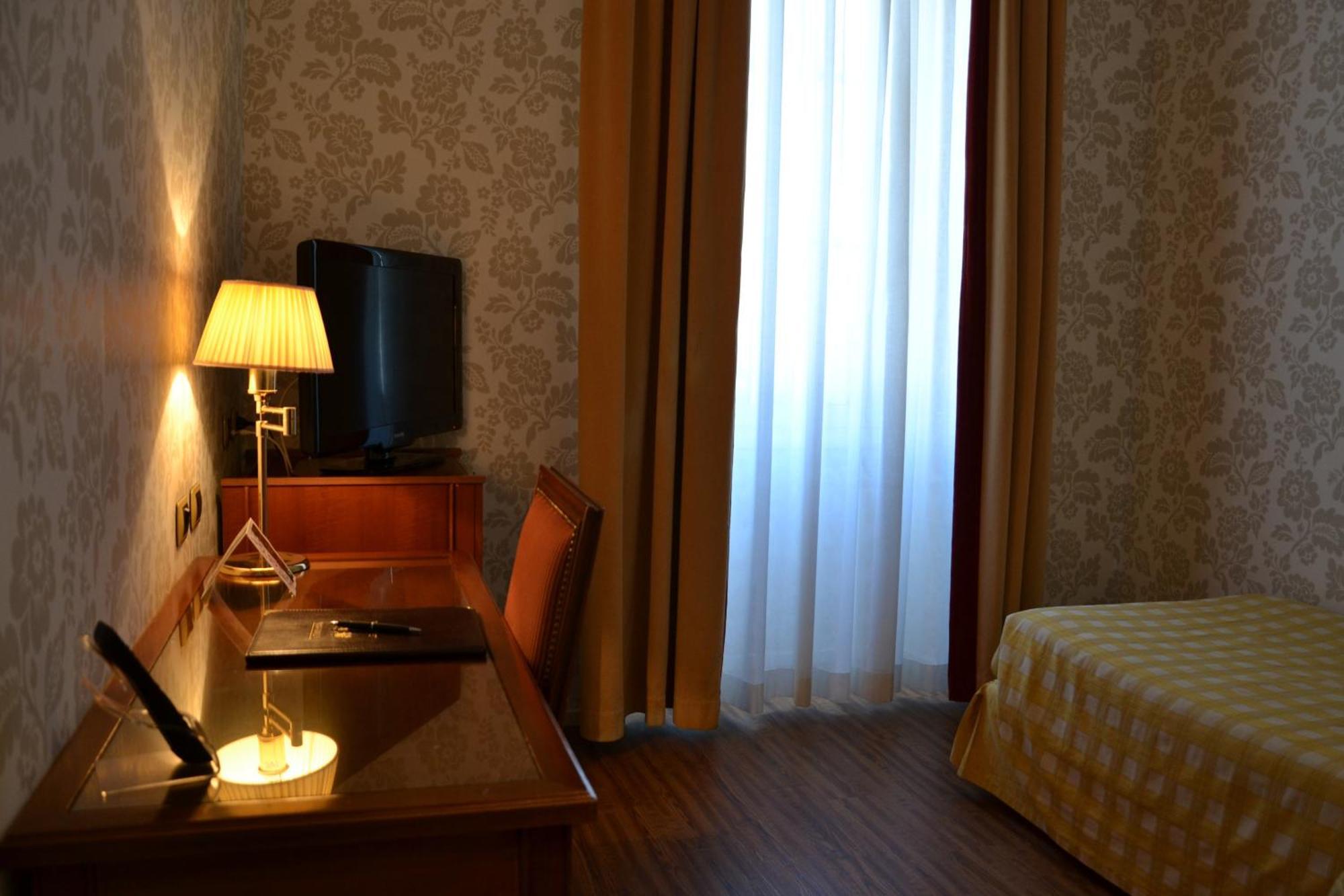 Albergo Alla Posta Trieste Camera foto