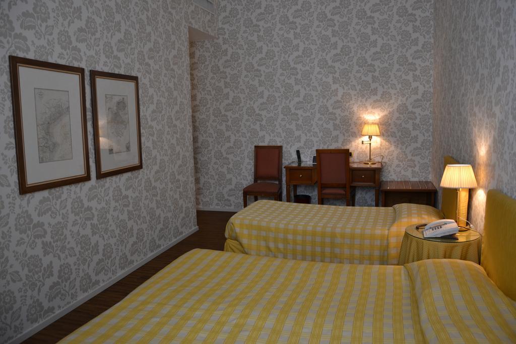 Albergo Alla Posta Trieste Esterno foto