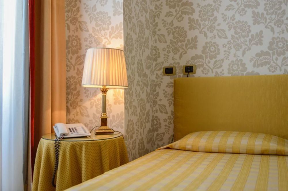 Albergo Alla Posta Trieste Esterno foto